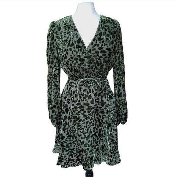 Alex Marie Moss Maren Velvet Animal Print Burnout Long Sleeve Wrap Dress 12 - Picture 1 of 12